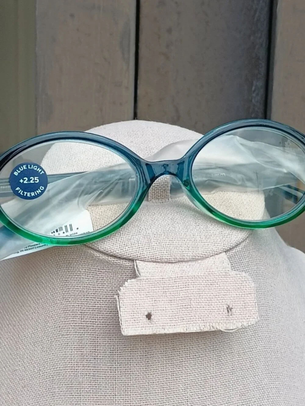 Reading Glasses by Peepers (Filly), +2.25 strength, teal/green ombre color, NWT